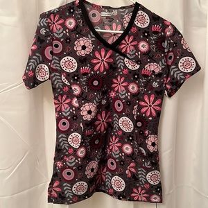 Flower Print Scub Top 🌸